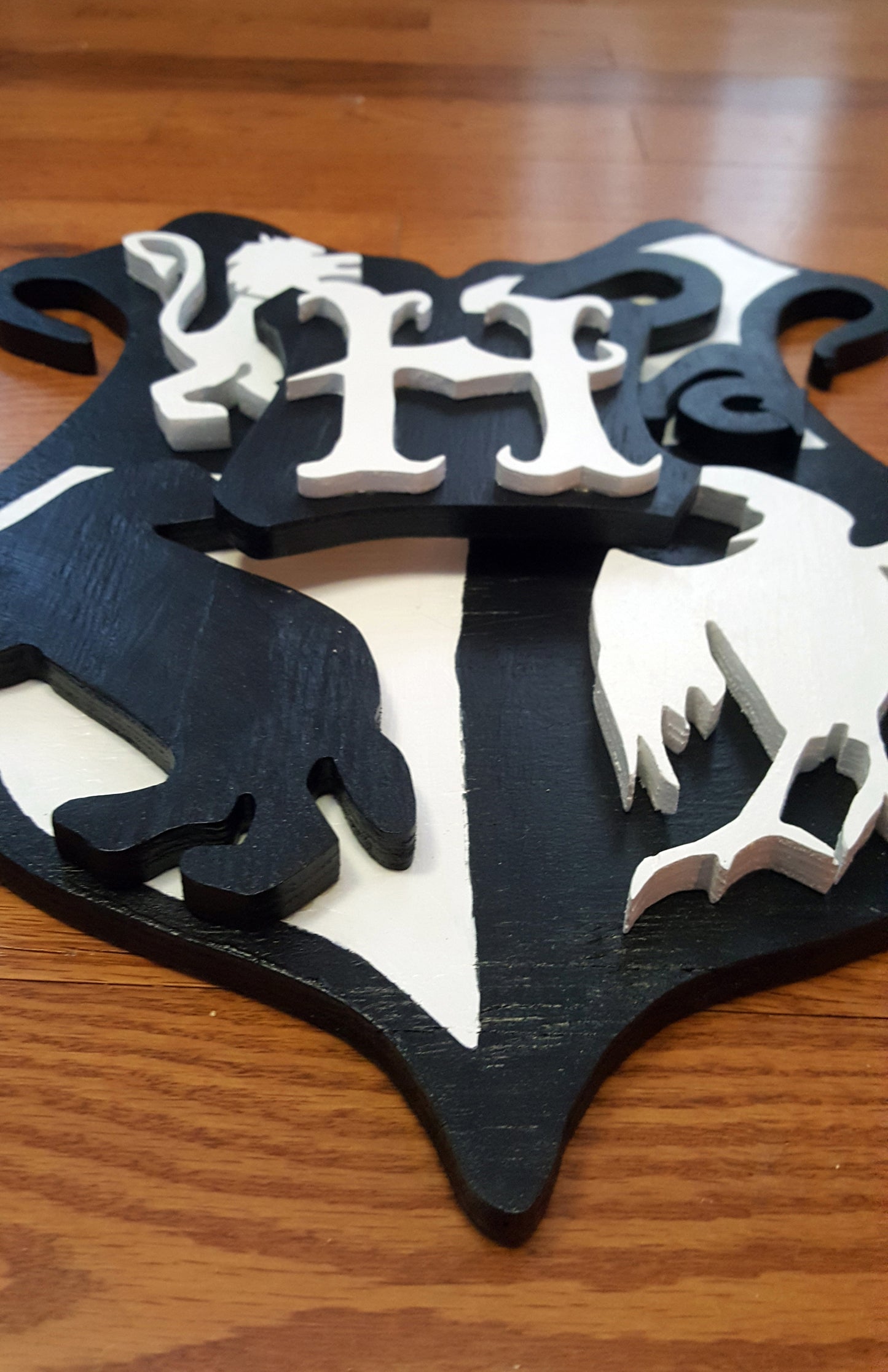 Hogwarts Crest Full Detail