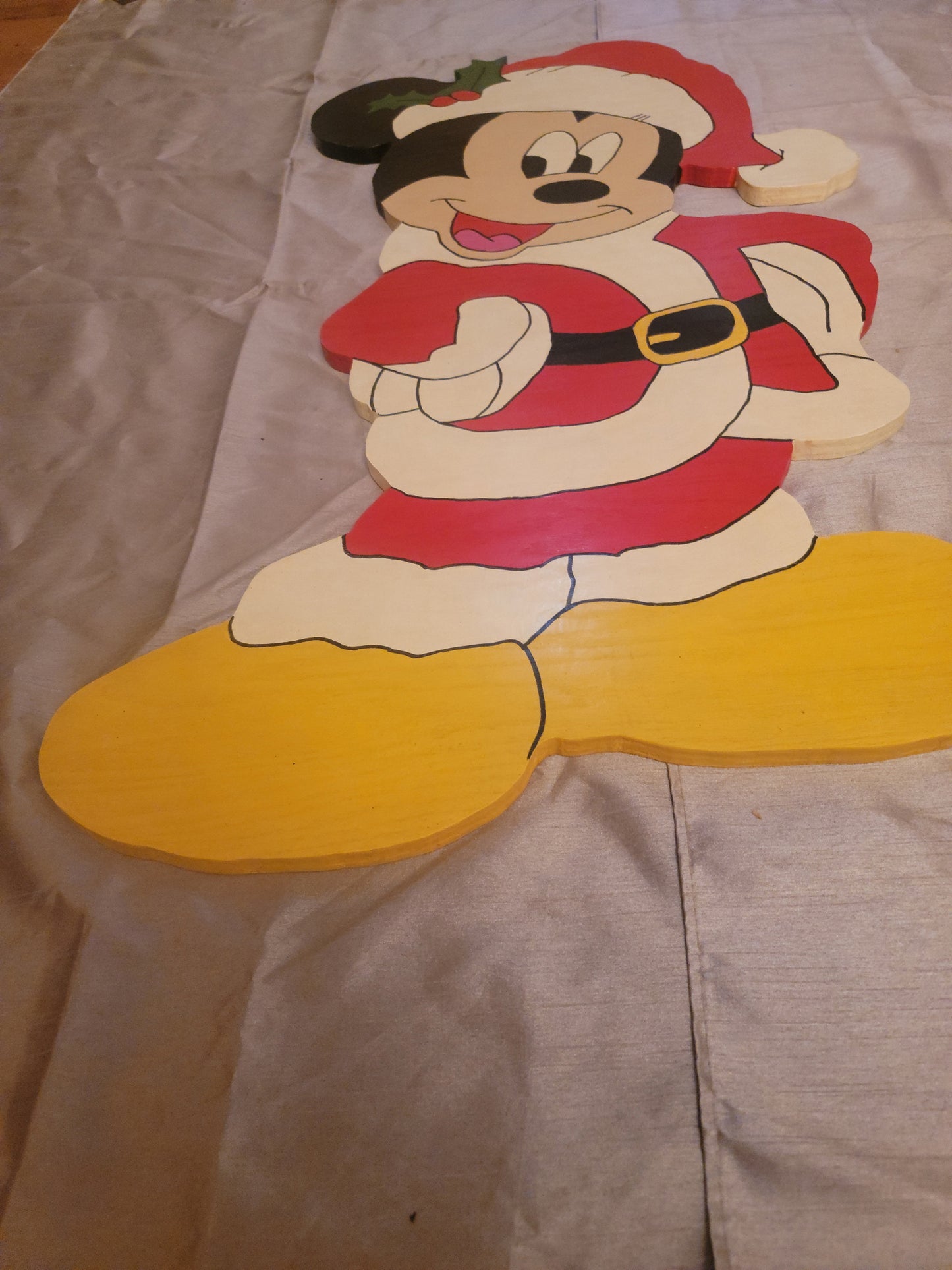 Mickey & Minnie Mouse as Santa & Mrs. Claus